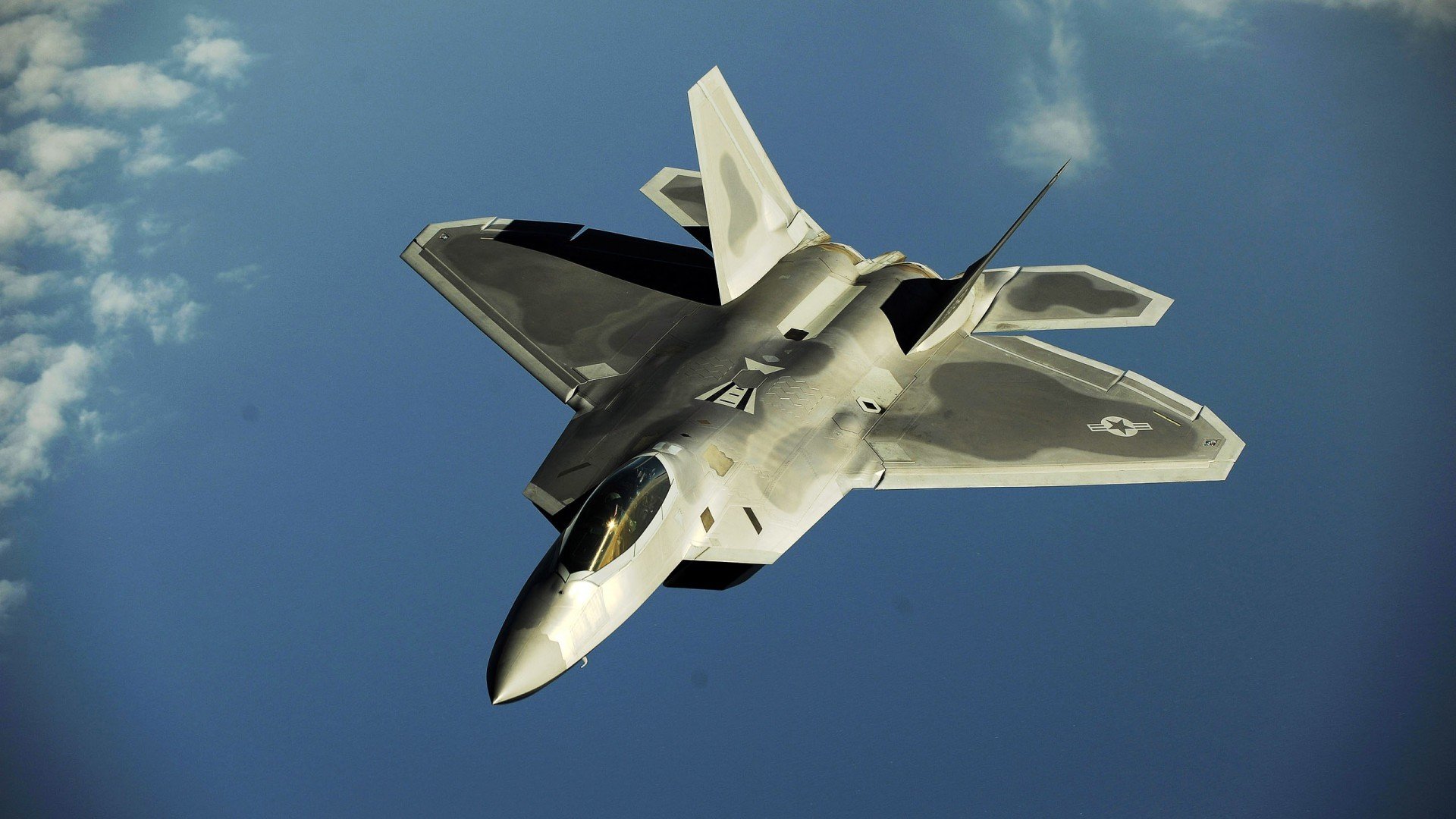 德甲联赛不断创新战术打法，丰富比赛内容，德甲联赛新闻